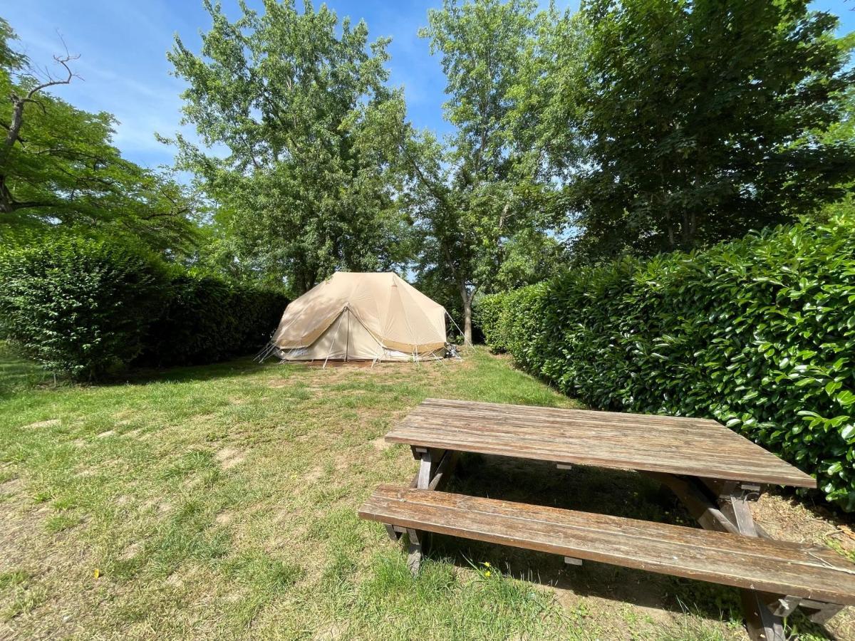 Saint-Satur Camping Les Portes De Sancerre מראה חיצוני תמונה